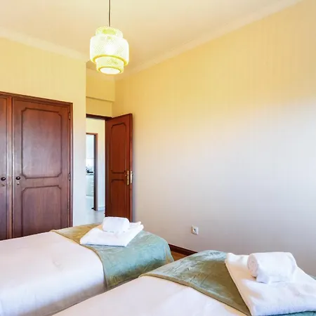 Sintra Macas House Vista Mar דירה